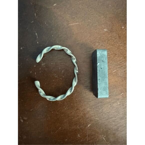 Vintage SterlingSilver Native American Twist Rope Bangle Bracelet Western Navajo - Picture 6 of 6